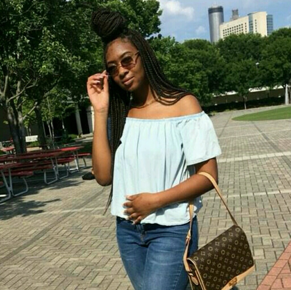 Meet your Posher, Saadaria